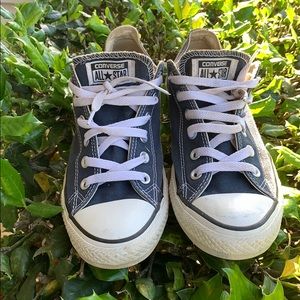 Unisex chuck Taylor men’s 7.5 women’s 9